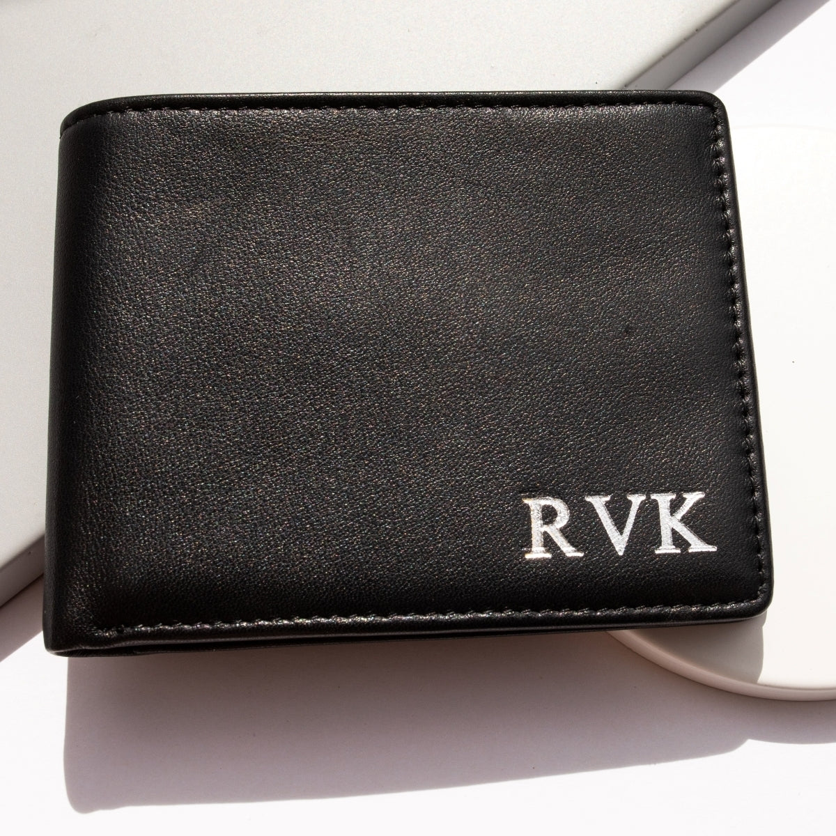 Men's personalised leather wallet monogrammed with initials or name ...